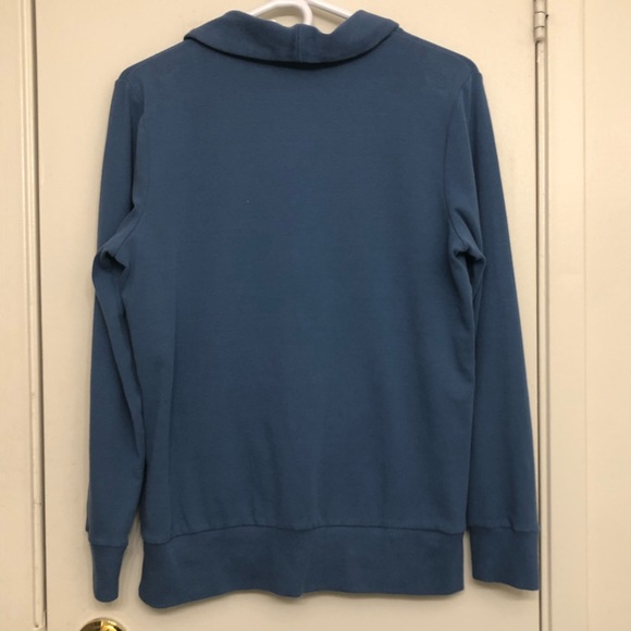 Banana Republic Sweater - Picture 3 of 3